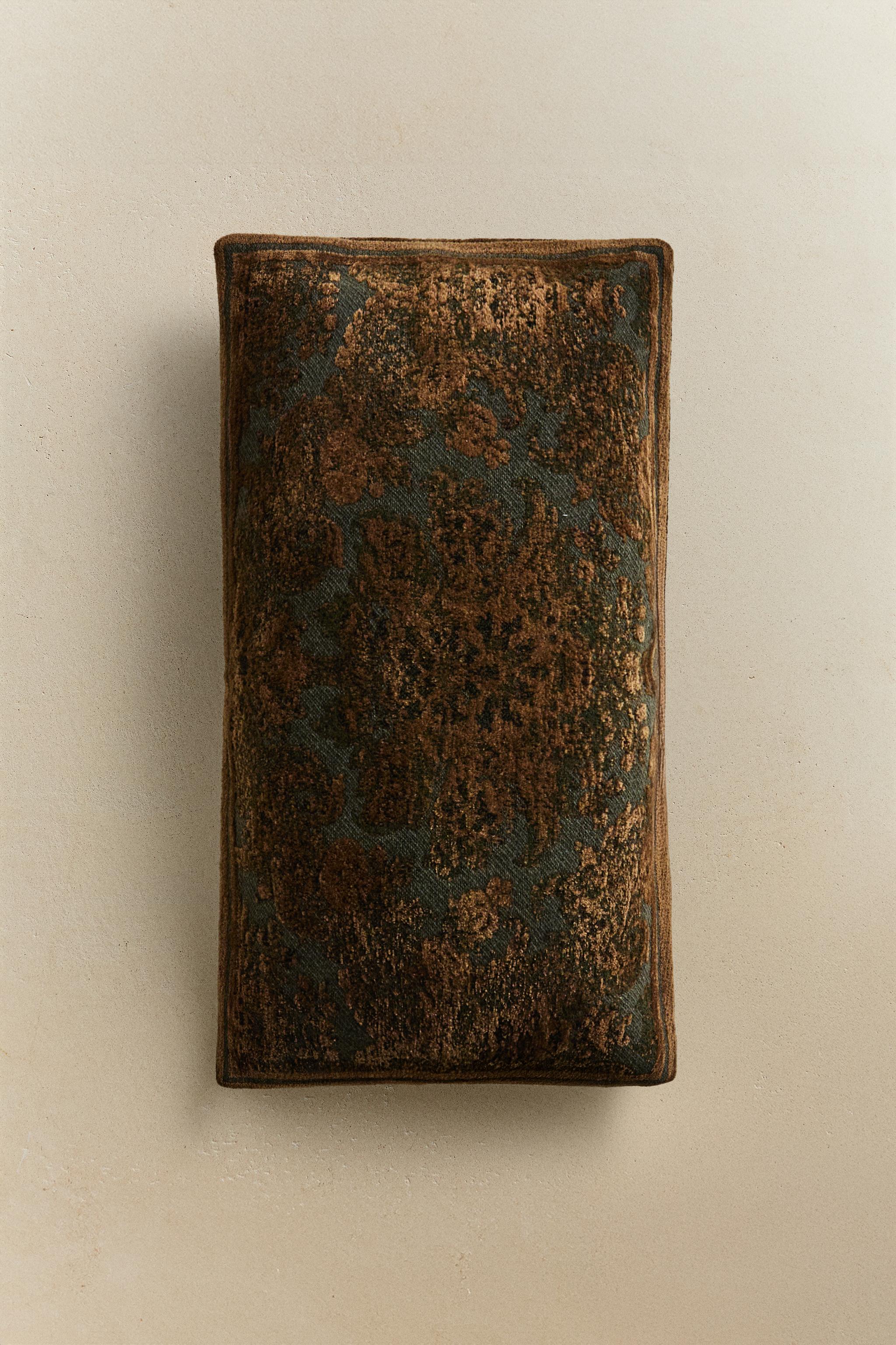 JACQUARD CHENILLE CUSHION COVER